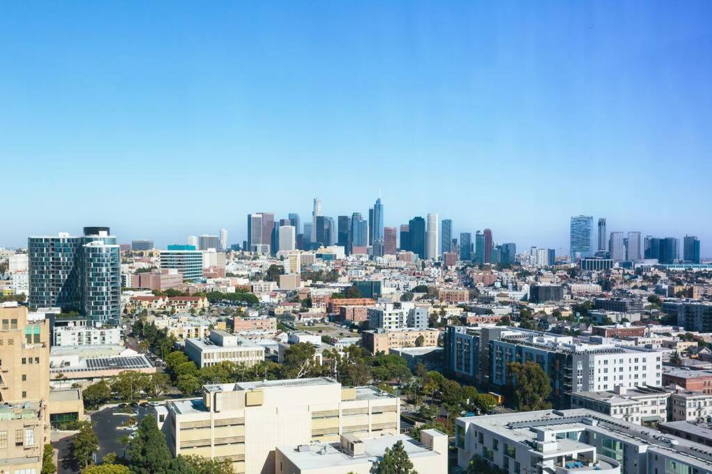 Ferienwohnung Lovely Upscale High Rise Private Parking & Pool Los Angeles Exterior foto